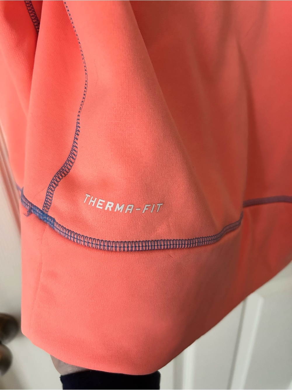 Nike Therma-FIT Coral Hoodie Blue Trim Thumbholes - Women's Size Large - Picture 7 of 15